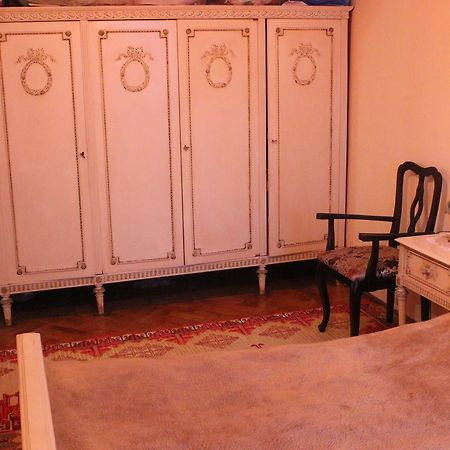 Homestay On Akademika Sakharova Suchumi Zewnętrze zdjęcie