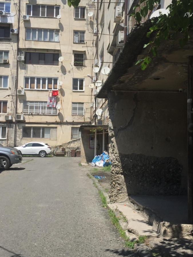 Homestay On Akademika Sakharova Suchumi Zewnętrze zdjęcie