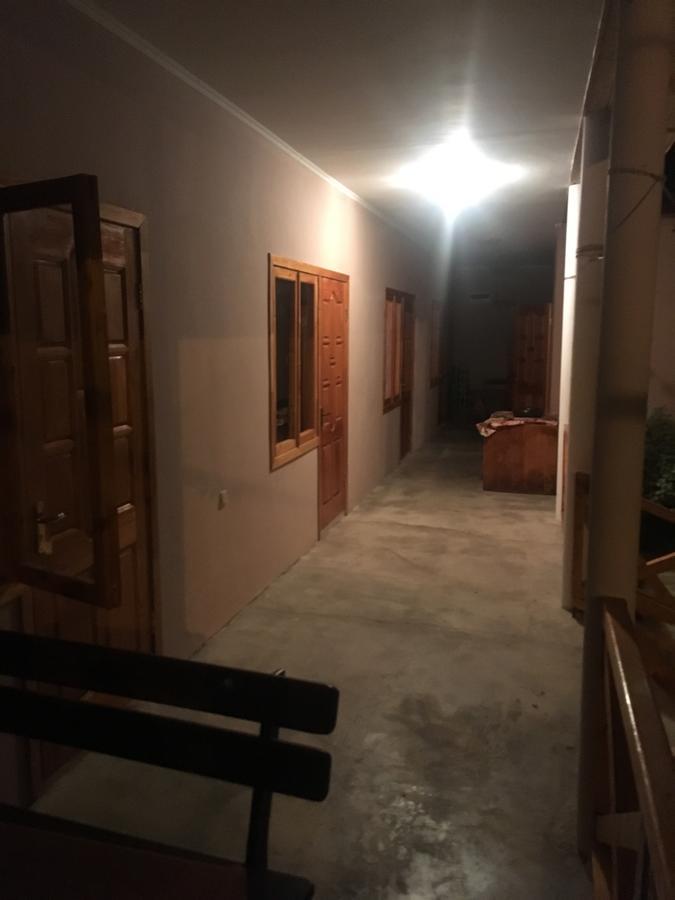 Homestay On Akademika Sakharova Suchumi Zewnętrze zdjęcie